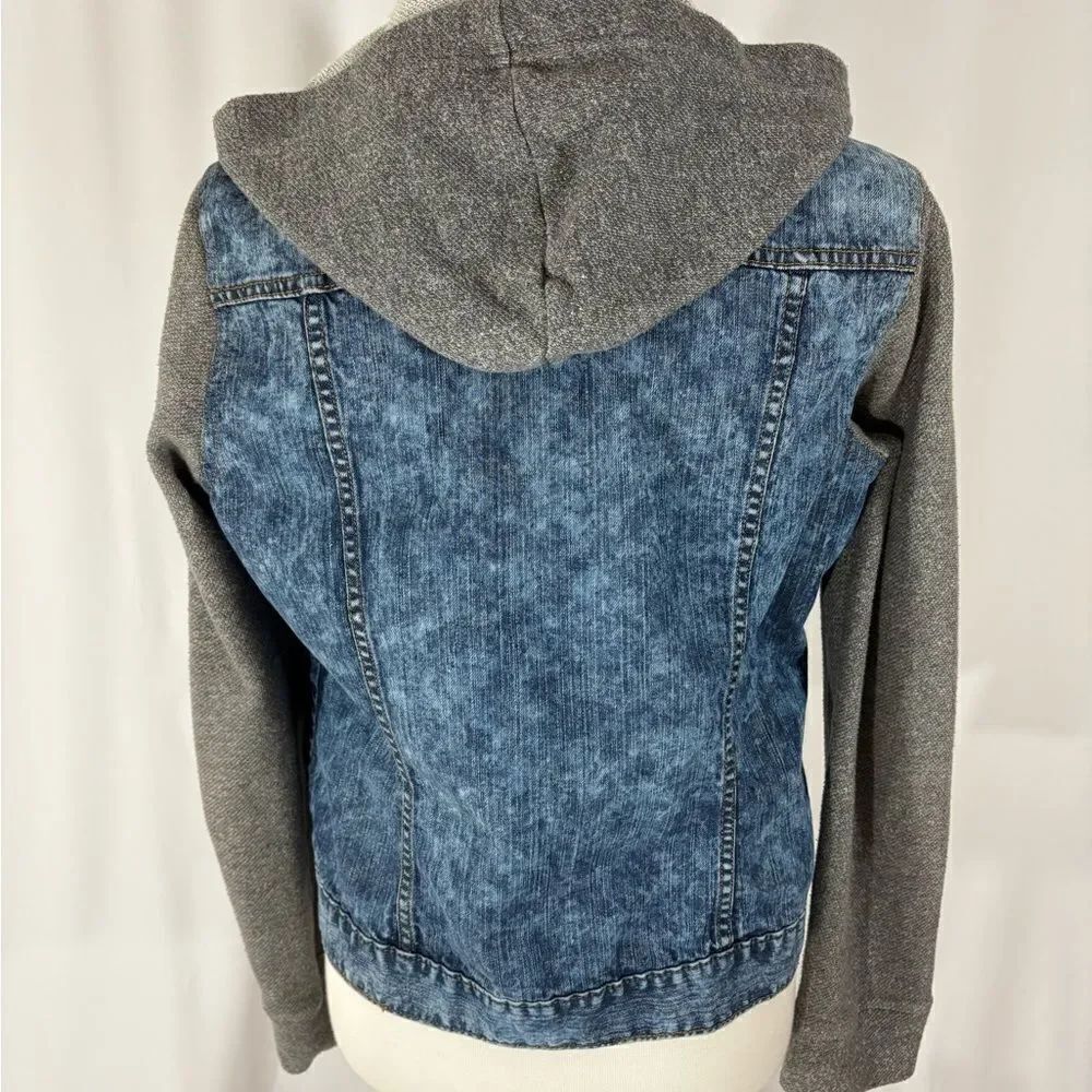 Relativity Hooded Denim Jacket - Picture 4 of 7